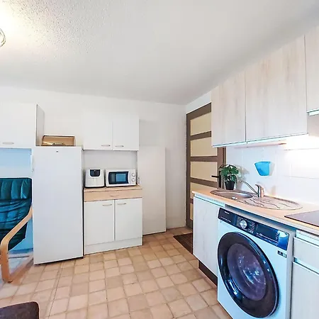 Front De Mer-26 By Interhome